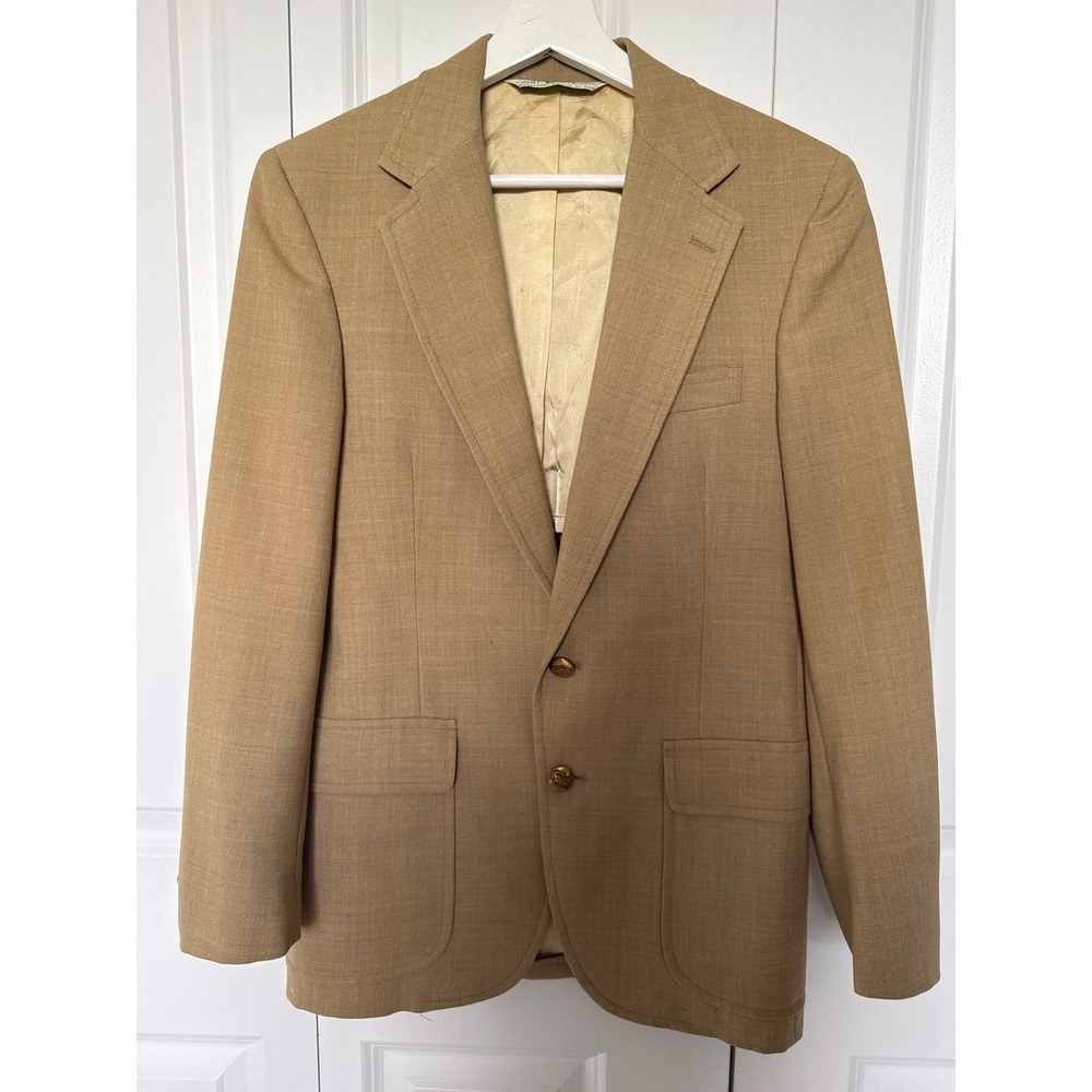 Vintage Izod Lacoste Mens Blazer Tan Camel 2 Button Sport Coat Brass Buttons